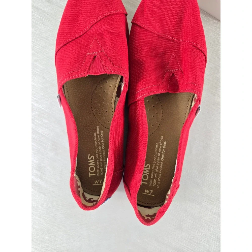 TOMS Alpargata Red Canvas Slip On Shoes Womens Size 7 1000380319-11 Flat Sneaker